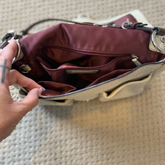 Authentic Coach Saddle Bag. Excellent condition, barely used - Picture 3 of 6